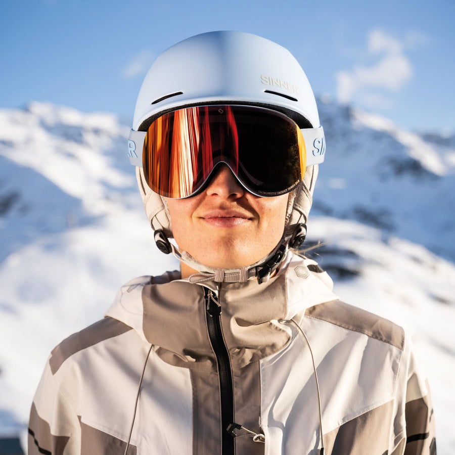 Photochromic SINTRAST — one lens, every light